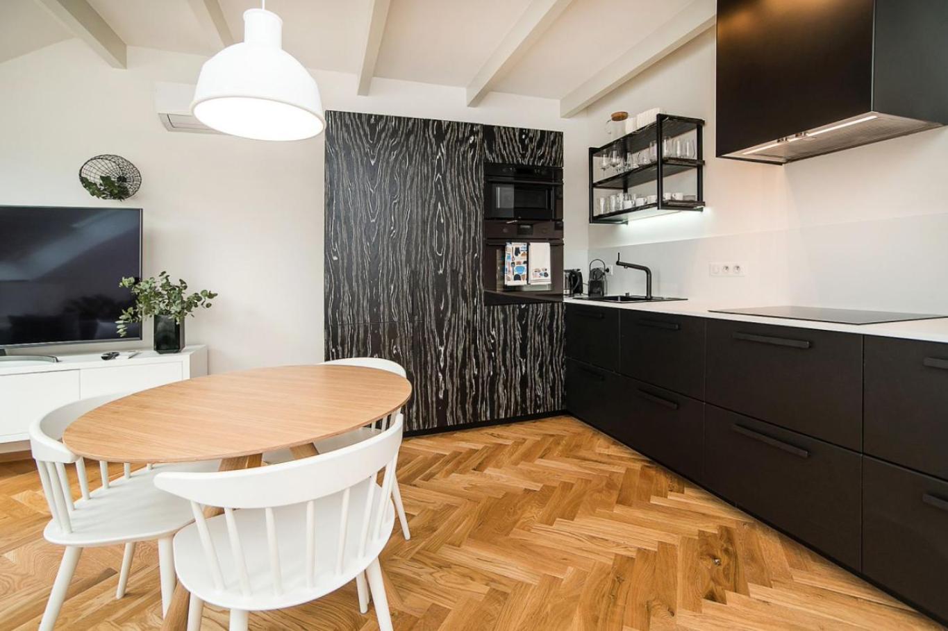 Large And Modern Apartment In The Heart Of Прага Екстер'єр фото